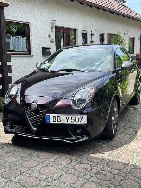 Schwarz Gebraucht 2018 Alfa Romeo MiTo Veloce Kleinwagen | 16.800 € (Fairer Preis) - Bild 1/4