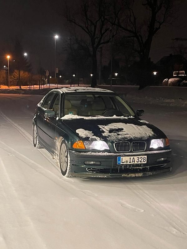 Gebraucht BMW 328 Sport Line 193 PS (141 kW) 1997 Grün Limousine