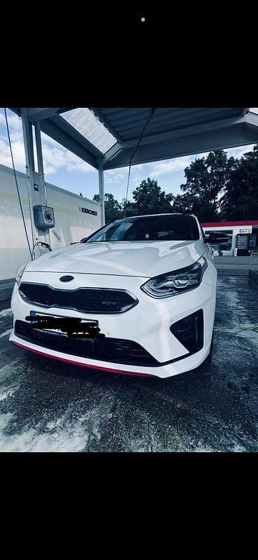 Gebraucht Kia Ceed GT GT 204 PS (150 kW) 2019 Weiß Limousine