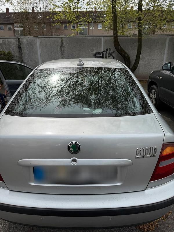 Gebraucht Skoda Octavia 136 PS (100 kW) 2000 Silber Limousine