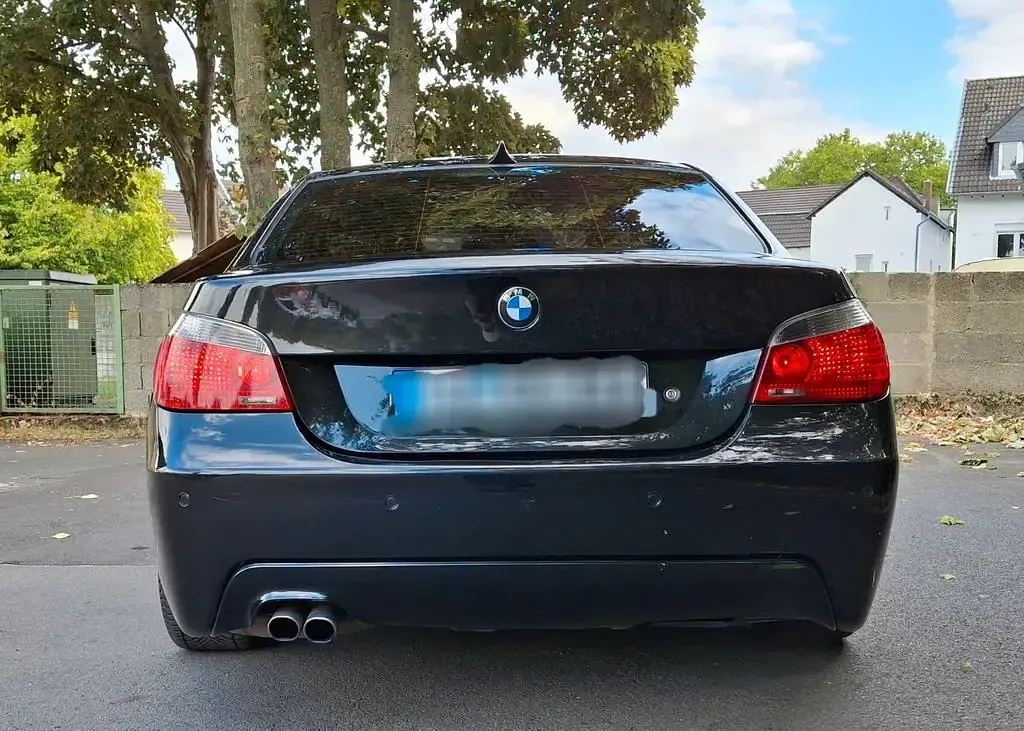 Gebraucht BMW 520 M Sport 170 PS (125 kW) 2004 Schwarz Limousine