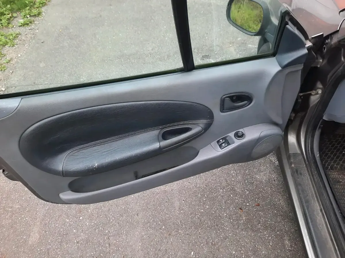 Gebraucht Renault Mégane Cabriolet 107 PS (78 kW) 2001 Grau Cabrio