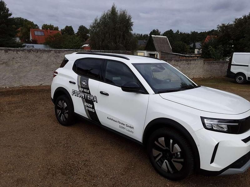 Neu Opel Frontera 136 PS (100 kW) 2025 Arktis weiß SUV