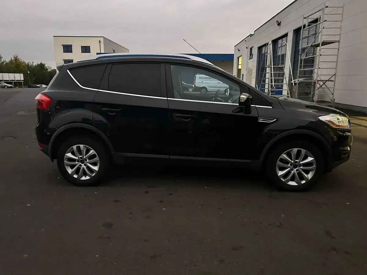Gebraucht Ford Kuga Titanium 136 PS (100 kW) 2009 Schwarz SUV