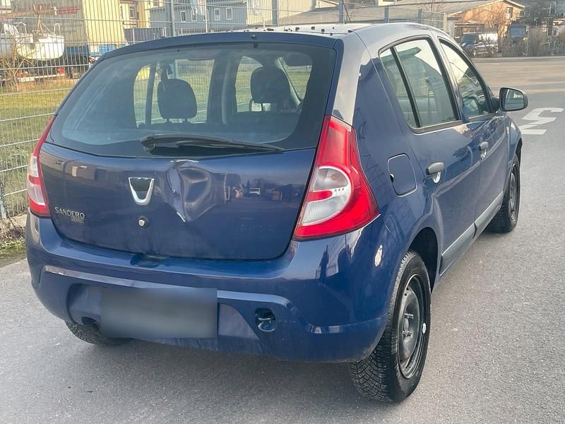 Gebraucht Dacia Sandero 74 PS (54 kW) 2009 Blau Kleinwagen