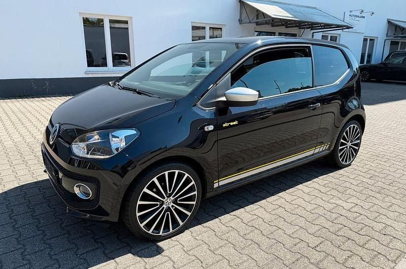 Schwarz Gebraucht 2015 VW up! Kleinwagen | 7.499 € (Etwas zu teuer) - Bild 1/4