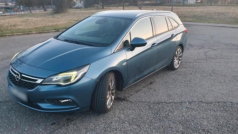 Gebraucht Opel Astra Dynamic 150 PS (110 kW) 2016 Blau Kombi