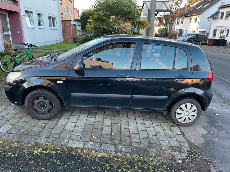 Gebraucht Hyundai Getz 69 PS (50 kW) 2009 Schwarz Kleinwagen