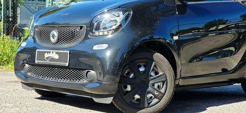 Schwarz Gebraucht 2017 Smart ForTwo Coupé Kleinwagen | 5.999 € (Fairer Preis) - Bild 1/4