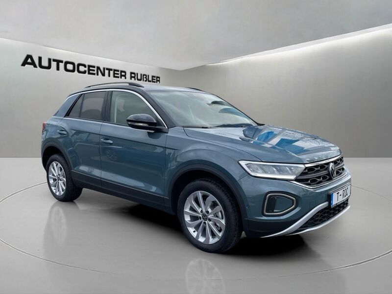 Gebraucht VW T-Roc Life 150 PS (110 kW) 2025 Blau SUV