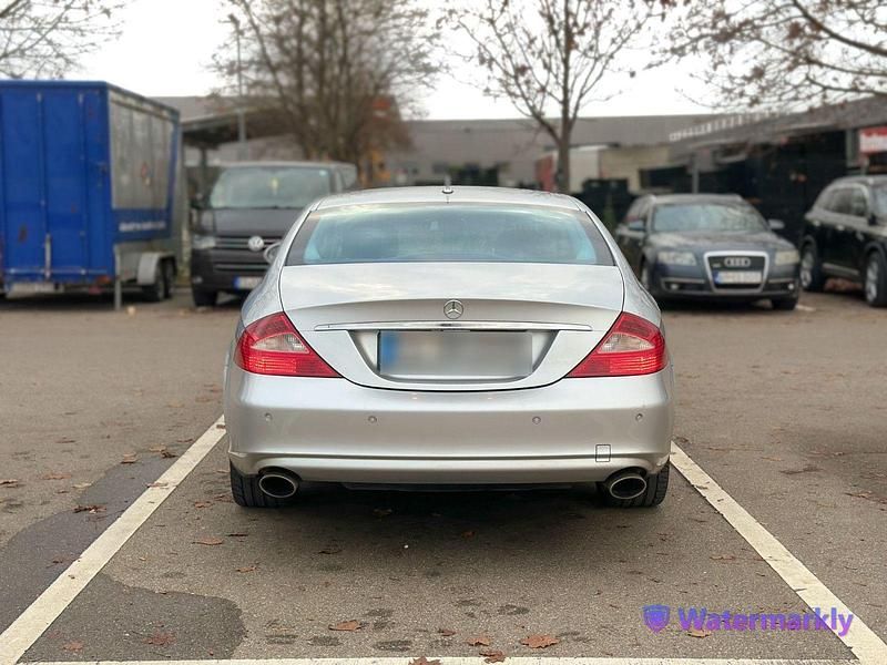 Silber Gebraucht 2006 Mercedes CLS320 Coupé | 7.900 € (Fairer Preis) - Bild 1/4