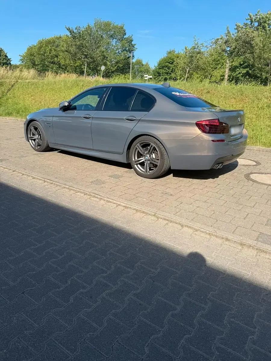 Gebraucht BMW 525 218 PS (160 kW) 2016 Grau Limousine