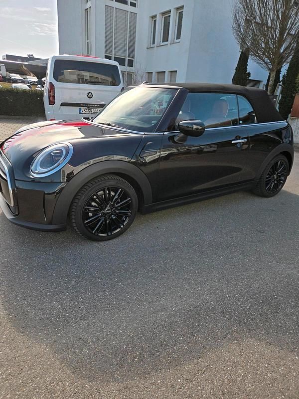 Gebraucht Mini Cooper Cabriolet 136 PS (100 kW) 2024 Schwarz Cabrio