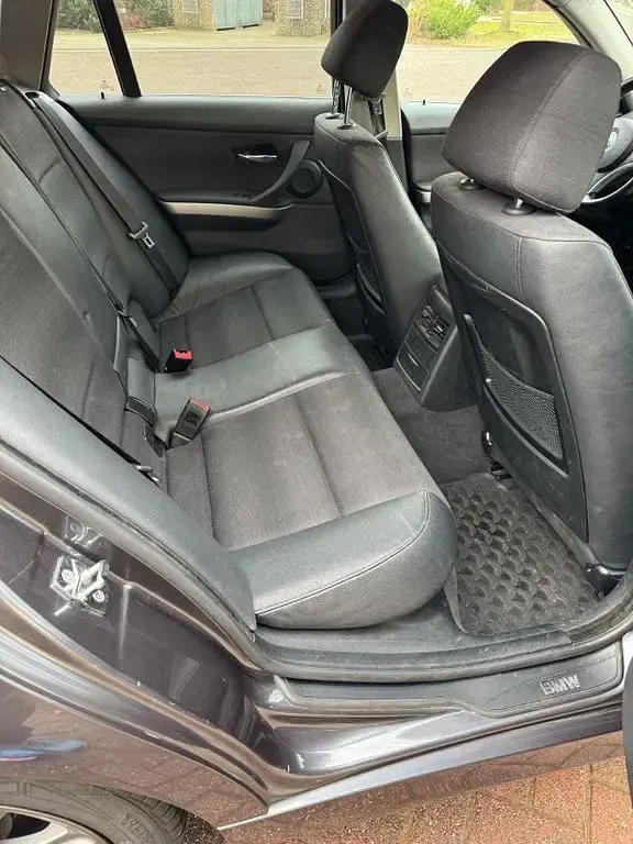 Second-hand BMW 325 197 CP (144 kW) 2006 Gri Break