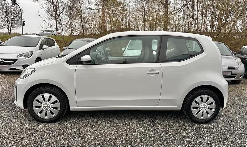 Second-hand VW up! 75 CP (55 kW) 2017 Alb Hatchback