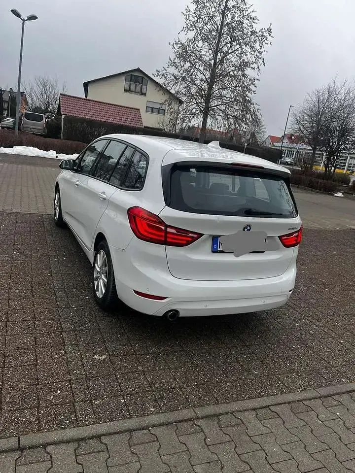 Gebraucht BMW 218 Gran Tourer 150 PS (110 kW) 2017 Weiß Van / Kleinbus