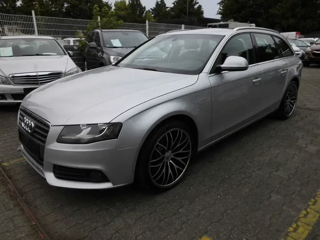 Gebraucht Audi A4 Ambiente 120 PS (88 kW) 2009 Silber Kombi