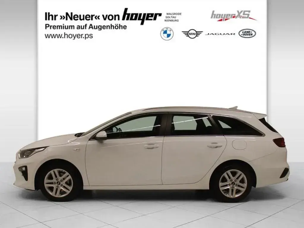 Gebraucht Kia Ceed 136 PS (100 kW) 2021 (wd) cararraweiss Kleinwagen