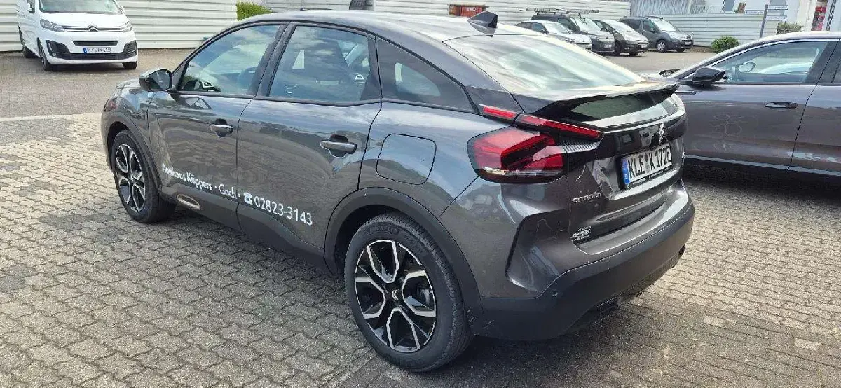 Gebraucht Citroën e-C4 100 kW (136 PS) 2023 Platiniumgrau met. Limousine