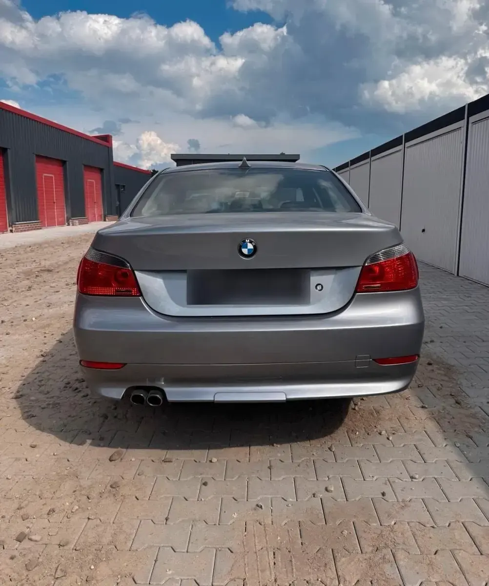 Gebraucht BMW 523 177 PS (130 kW) 2005 Limousine