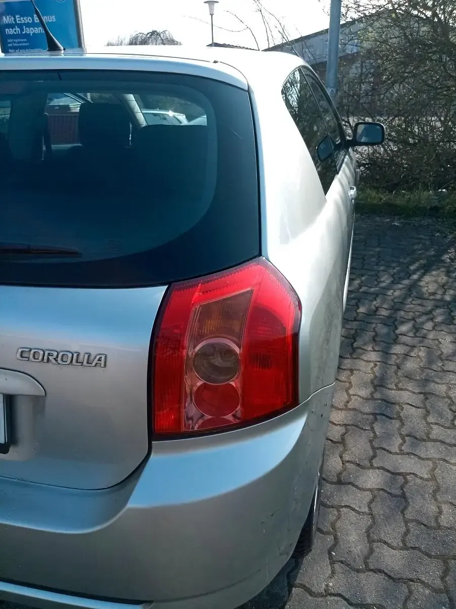 Gebraucht Toyota Corolla 97 PS (71 kW) 2005 Grau Kleinwagen