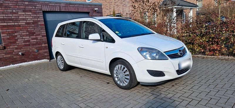 Gebraucht Opel Zafira 110 PS (80 kW) 2014 Weiß Van / Kleinbus