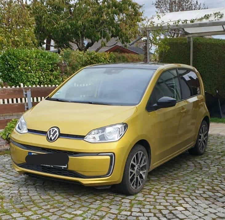 Gelb Gebraucht 2021 VW e-up! Kleinwagen | 12.600 € (Fairer Preis) - Bild 1/4