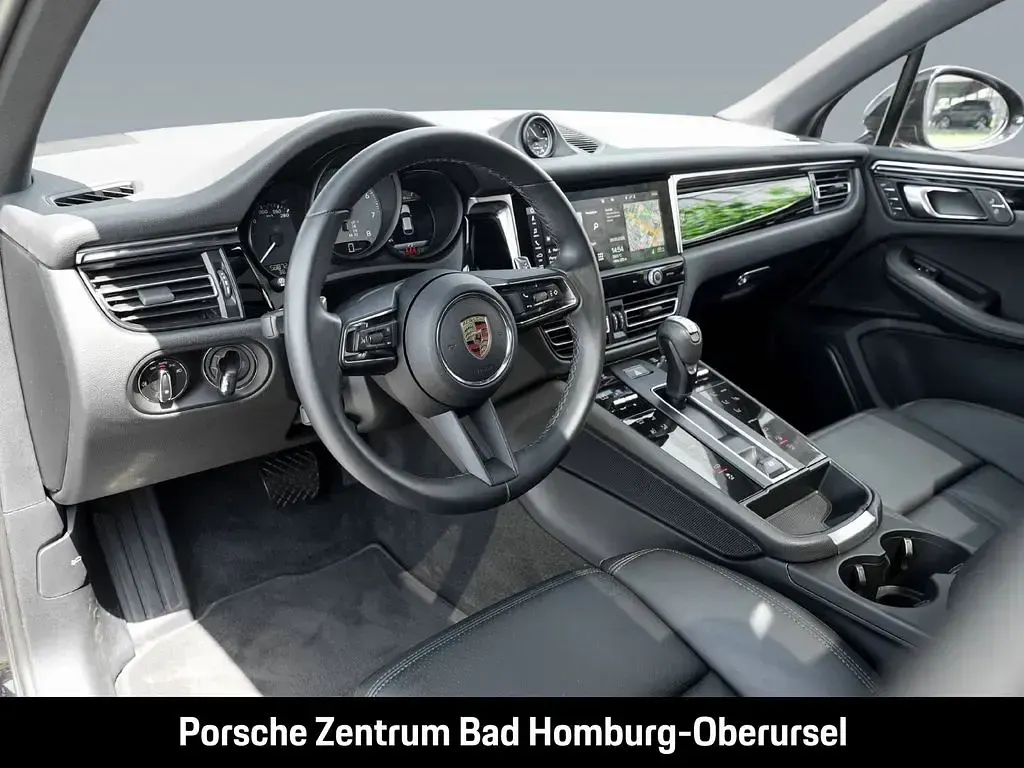 Gebraucht Porsche Macan 381 PS (280 kW) 2023 Schwarz SUV
