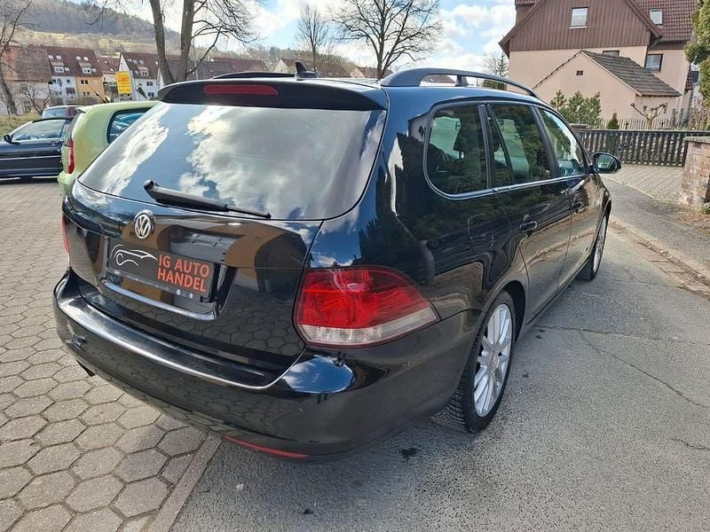 Gebraucht VW Golf VI Match 122 PS (89 kW) 2012 Schwarz Kleinwagen