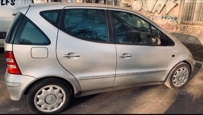 Silber Gebraucht 2003 Mercedes A160 Van / Kleinbus | 1.700 € (Fairer Preis) - Bild 1/4