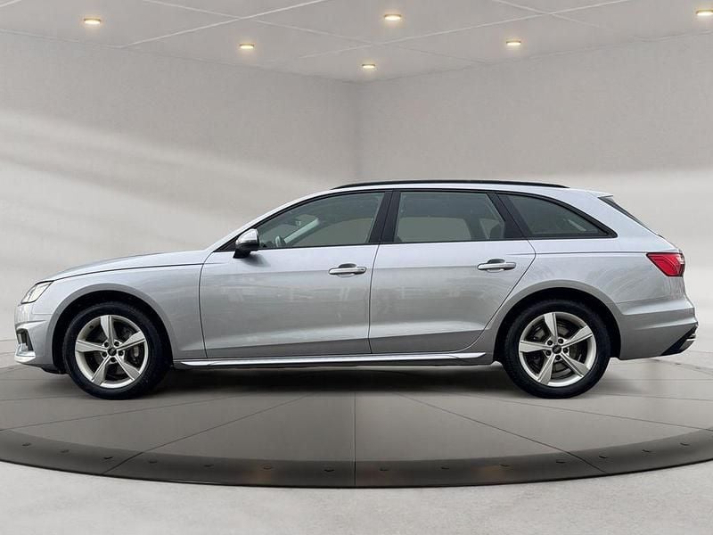 Gebraucht Audi A4 Advanced 204 PS (150 kW) 2022 Silber Kombi