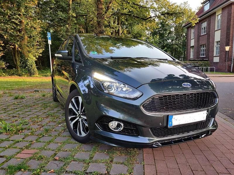 Gebraucht Ford S-MAX ST-Line 190 PS (139 kW) 2019 Grün Van / Kleinbus