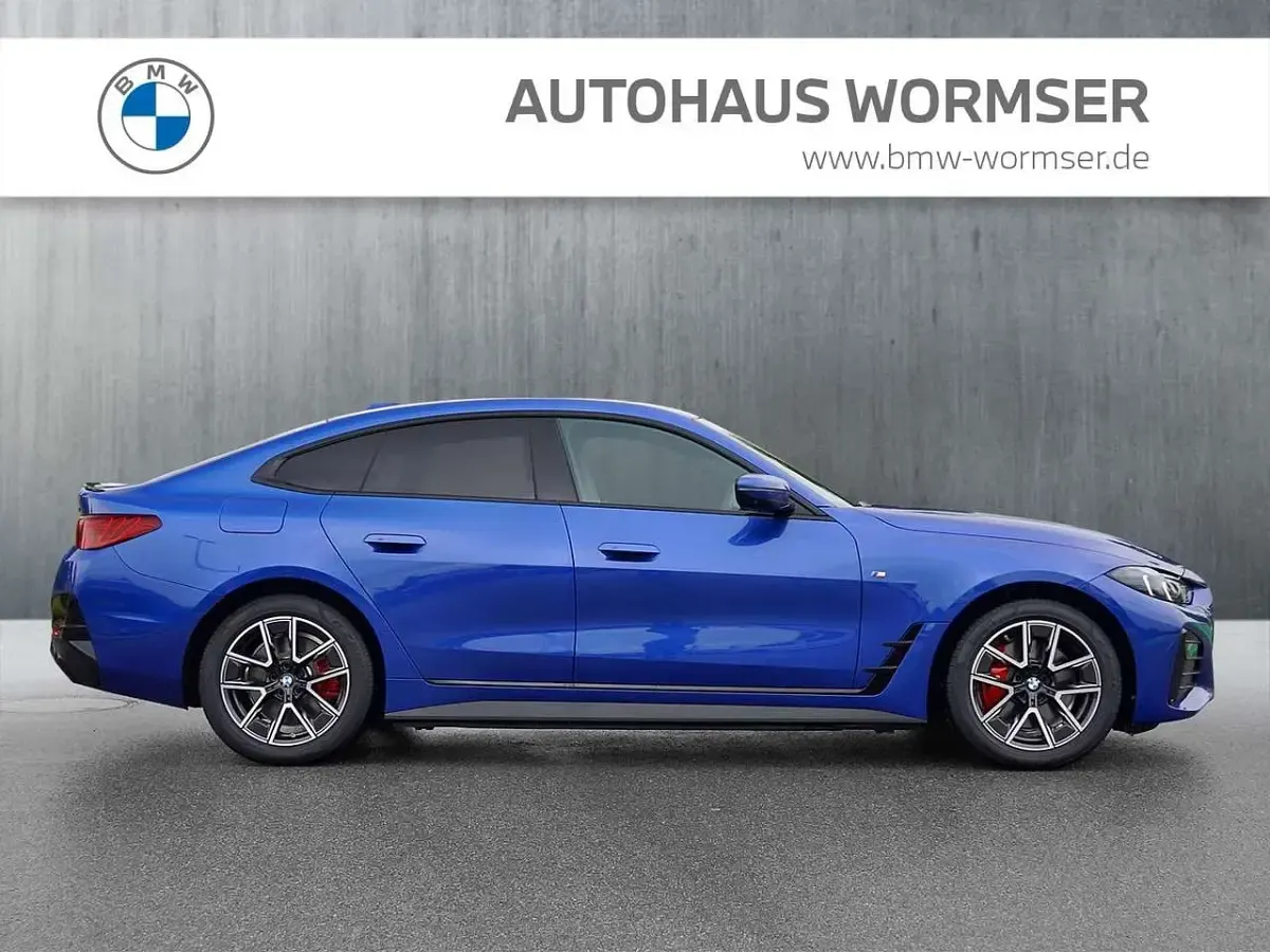 Gebraucht BMW i4 M Sport 294 kW (401 PS) 2025 M portimao blau Limousine