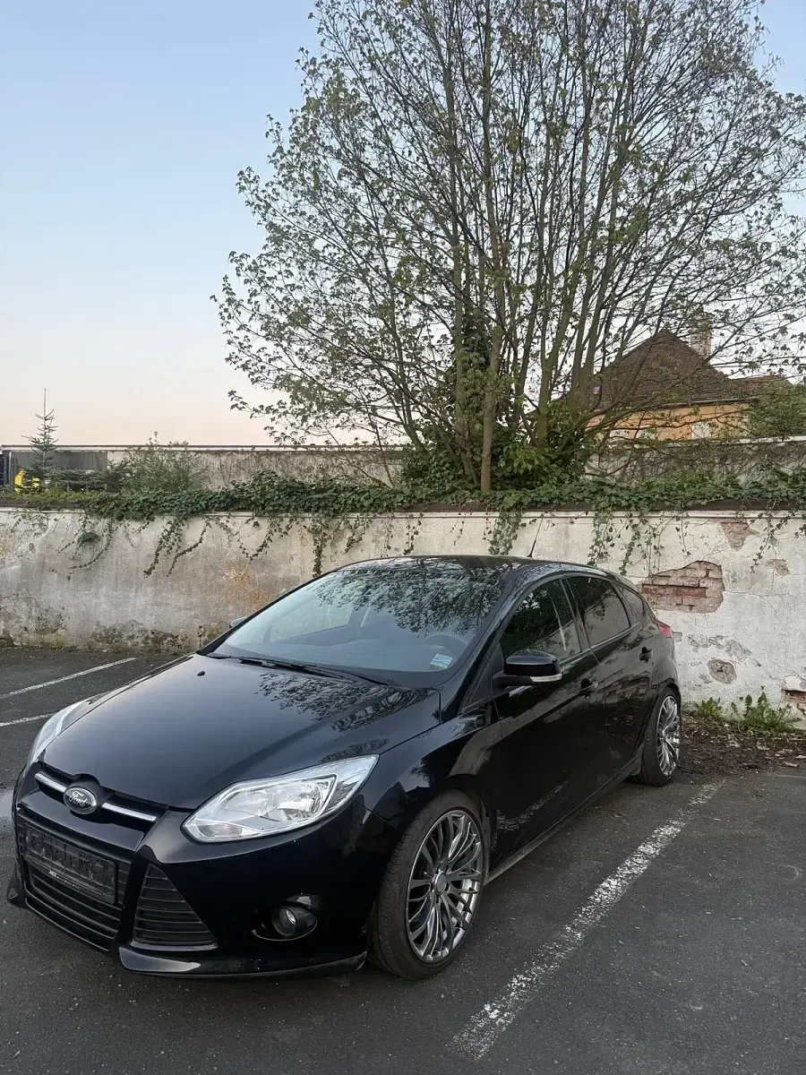 Occasion Ford Focus 150 ch (110 kW) 2011 Noir Berline