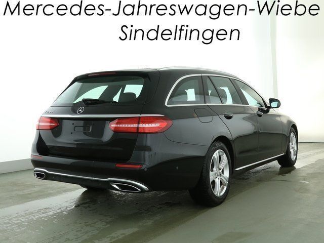 Gebraucht Mercedes E220 Avantgarde 194 PS (142 kW) 2017 Schwarz metallic Kombi