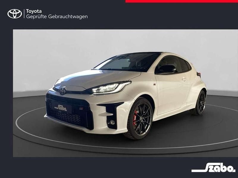 Weiß Gebraucht 2024 Toyota Yaris Edition Kleinwagen | 41.550 € (Fairer Preis) - Bild 1/4