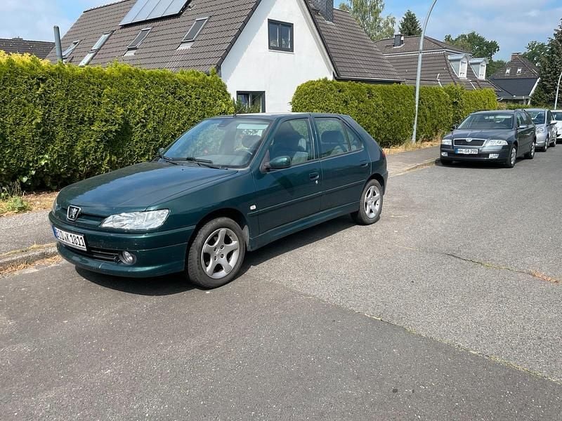 Gebraucht Peugeot 306 75 PS (55 kW) 2000 Grün Kleinwagen
