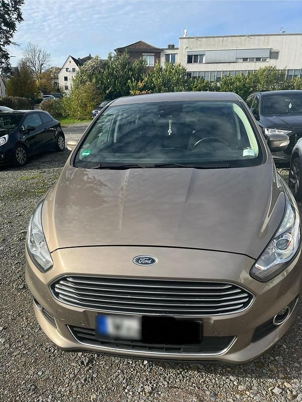 Gebraucht Ford S-MAX S 150 PS (110 kW) 2019 Gold Van / Kleinbus