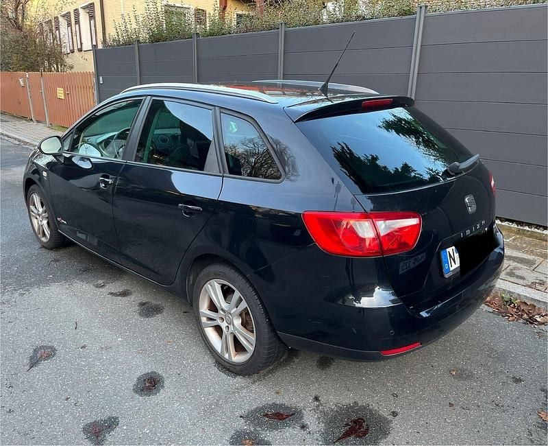 Schwarz Gebraucht 2011 Seat Ibiza ST Copa Kombi | 1.950 € (Superpreis) - Bild 1/4