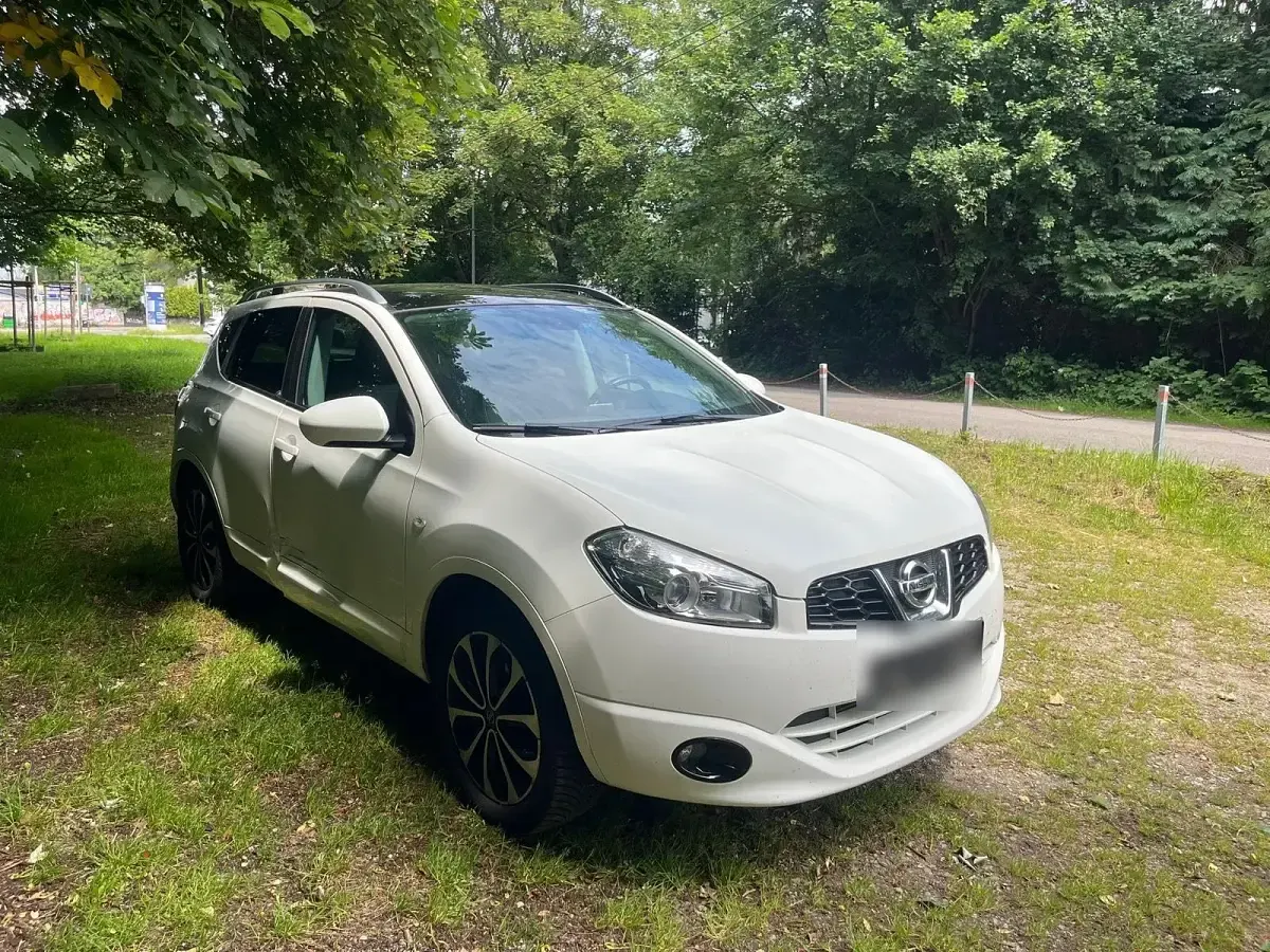 Gebraucht Nissan Qashqai 110 PS (80 kW) 2011 Weiß SUV