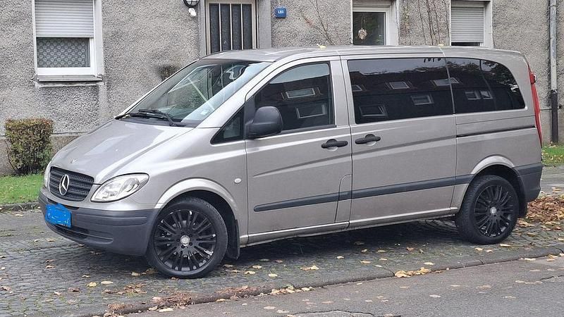 Gebraucht 2009 Mercedes Vito Van / Kleinbus | 5.950 € (Guter Preis) - Bild 1/4