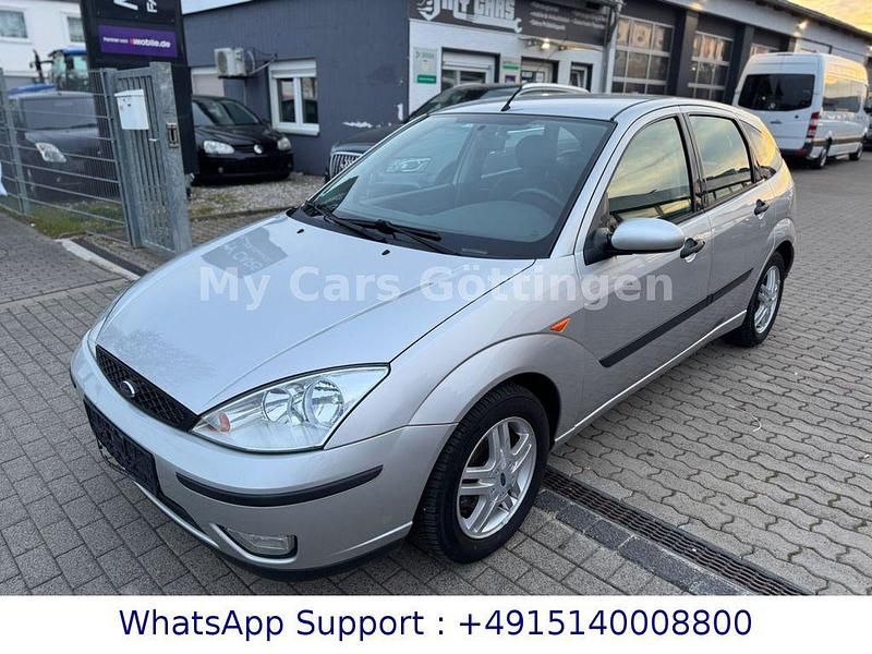 Second-hand Ford Focus Ambiente 101 CP (74 kW) 2003 Argintiu Berlinǎ