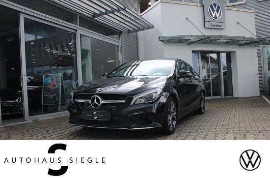 Schwarz Gebraucht 2018 Mercedes CLA180 Shooting Brake Urban Kombi | 14.980 € (Fairer Preis) - Bild 1/4
