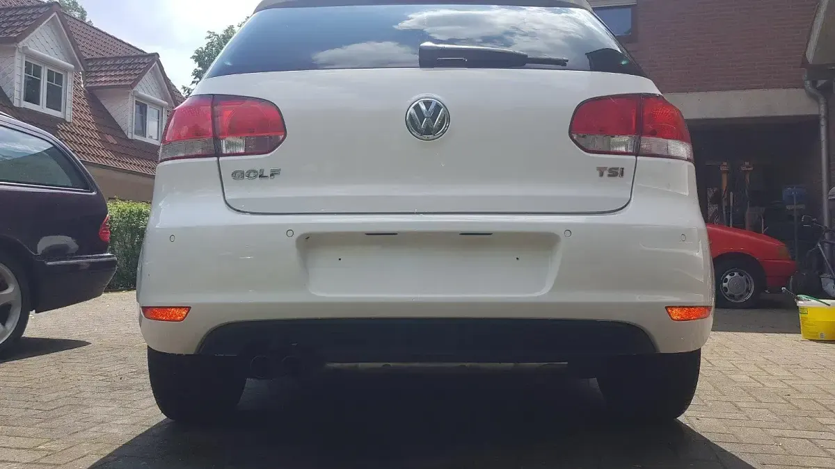 Gebraucht VW Golf VI 122 PS (89 kW) 2009 Weiß Kleinwagen