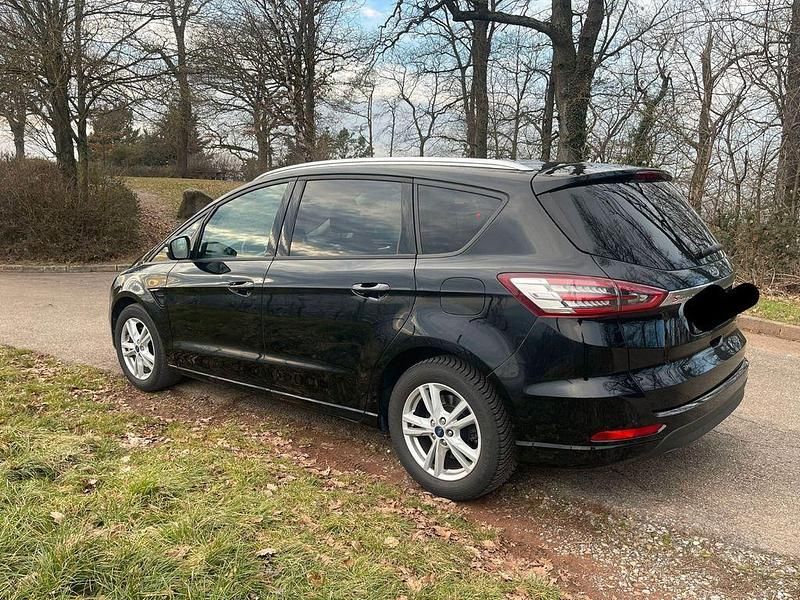 Gebraucht Ford S-MAX ST-Line 150 PS (110 kW) 2018 Schwarz Van / Kleinbus