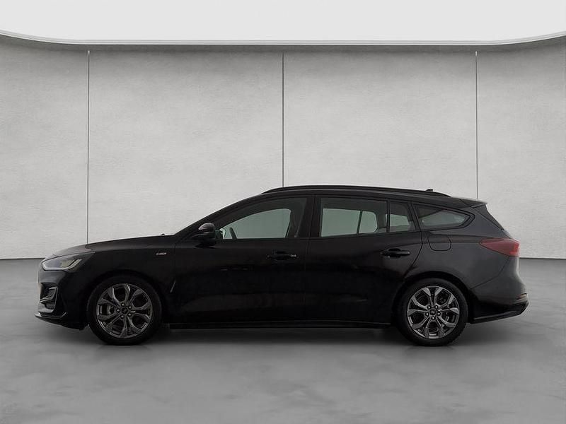 Gebraucht Ford Focus ST-Line 116 PS (85 kW) 2024 Agate black metallic Kombi