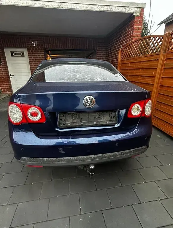 Gebraucht VW Jetta Comfortline 150 PS (110 kW) 2007 Blau Limousine