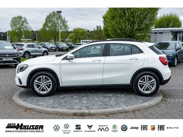 Gebraucht Mercedes GLA180 Style 122 PS (89 kW) 2019 Weiß SUV