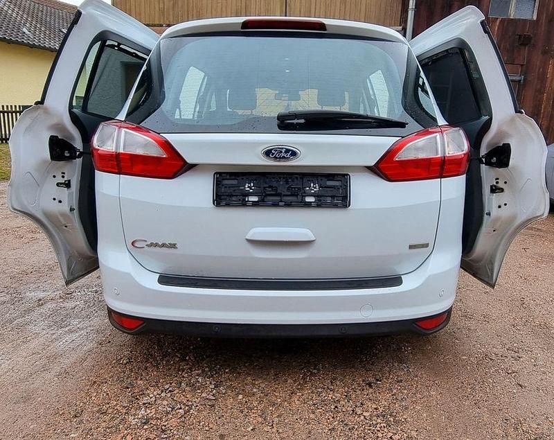 Gebraucht Ford Grand C-Max Titanium 150 PS (110 kW) 2014 Weiß Van / Kleinbus