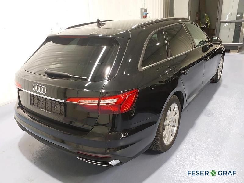 Second-hand Audi A4 Business 150 CP (110 kW) 2022 Negru Break